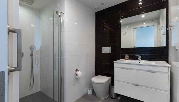 Resale - Bungalow - Torrevieja - Nueva Torrevieja - Aguas Nuevas