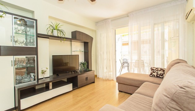 Resale - Apartment - Torrevieja - Playa del Cura