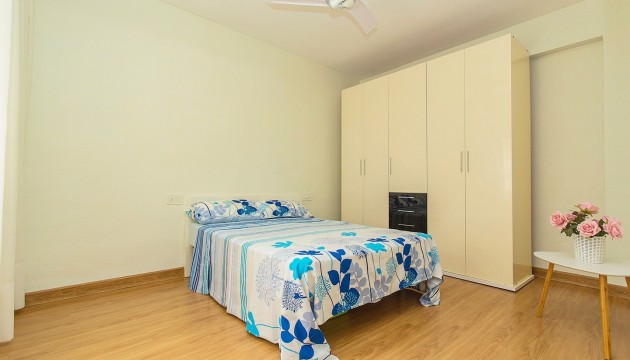 Resale - Apartment - Torrevieja - Playa del Cura