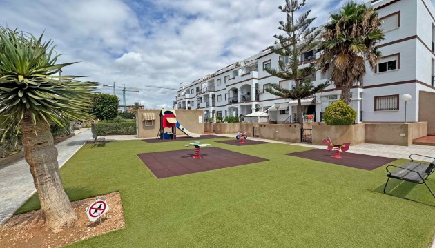 Wiederverkauf - Apartment - Orihuela Costa - Punta Prima