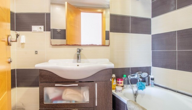 Reventa - Apartamento - Torrevieja - El Acequión - Los Náufragos