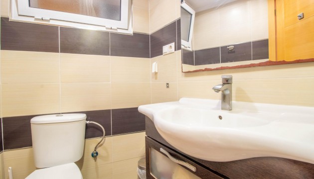 Reventa - Apartamento - Torrevieja - El Acequión - Los Náufragos