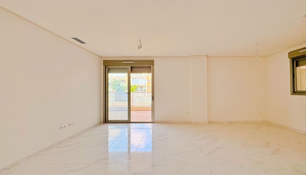 Resale - Apartment - Orihuela Costa - Villamartín