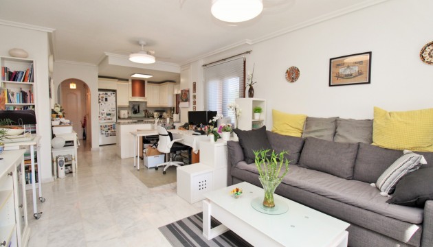 Resale - Apartment - Orihuela Costa - Villamartín