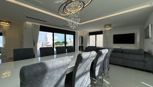 Resale - Detached Villa - San Miguel de Salinas