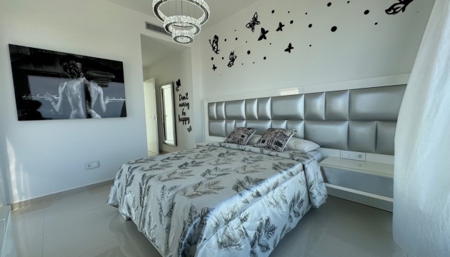 Resale - Detached Villa - San Miguel de Salinas