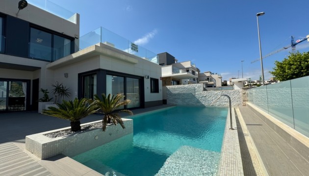 Resale - Detached Villa - San Miguel de Salinas