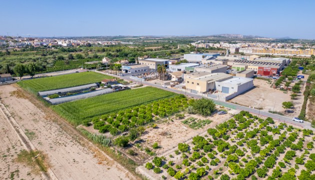 Перепродажа - Участок / Земельный участок - Formentera del Segura