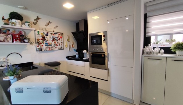 Resale - Apartment - Orihuela Costa