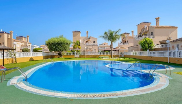 Resale - Apartment - Orihuela Costa - Lomas de Cabo Roig
