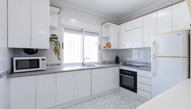 Resale - House - Orihuela - Orihuela Costa