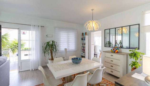 Перепродажа - отдельная вилла - Orihuela