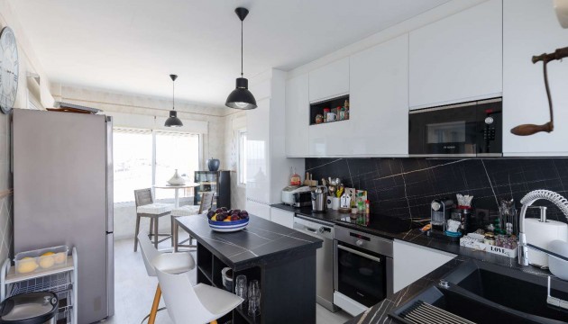 Перепродажа - отдельная вилла - Orihuela