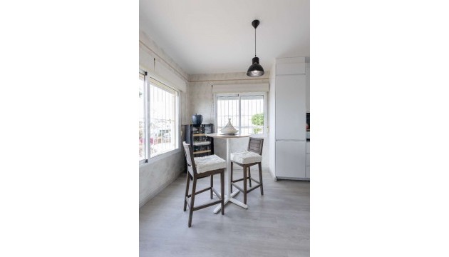 Перепродажа - отдельная вилла - Orihuela