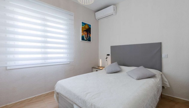 Перепродажа - отдельная вилла - Orihuela