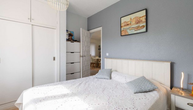 Перепродажа - отдельная вилла - Orihuela