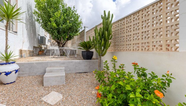 Перепродажа - отдельная вилла - Orihuela