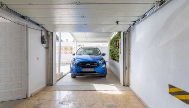 Перепродажа - отдельная вилла - Orihuela