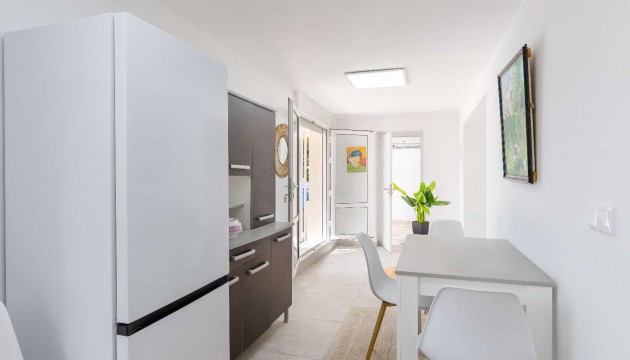 Перепродажа - отдельная вилла - Orihuela