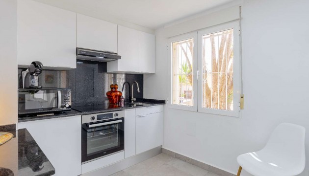 Перепродажа - отдельная вилла - Orihuela