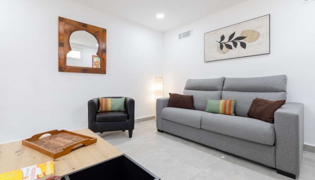 Перепродажа - отдельная вилла - Orihuela