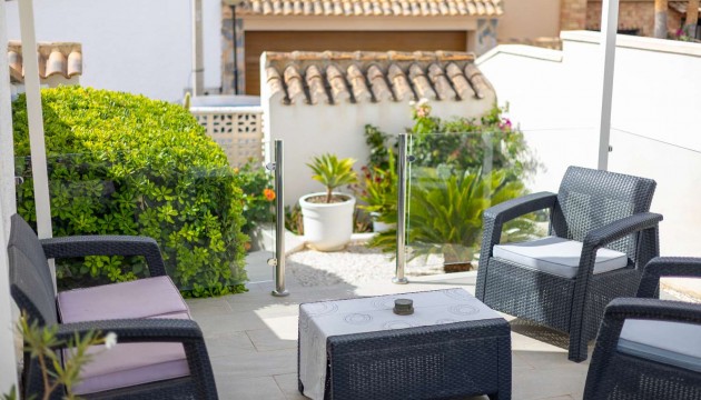 Перепродажа - отдельная вилла - Orihuela