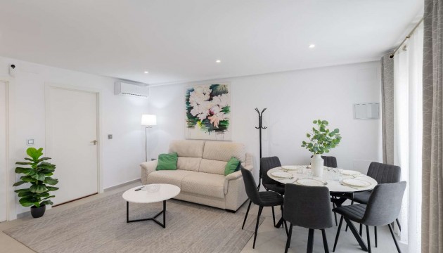 Resale - Bungalow - Orihuela - Orihuela Costa