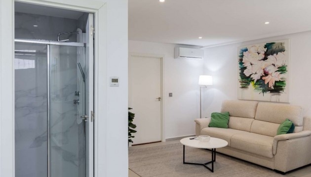 Resale - Bungalow - Orihuela - Orihuela Costa