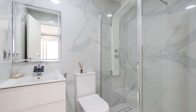 Resale - Bungalow - Orihuela - Orihuela Costa