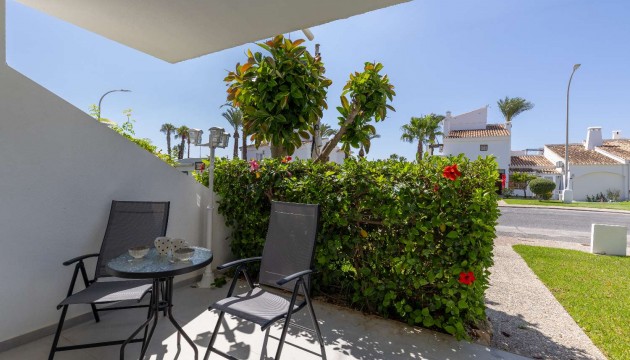 Resale - Bungalow - Orihuela - Orihuela Costa