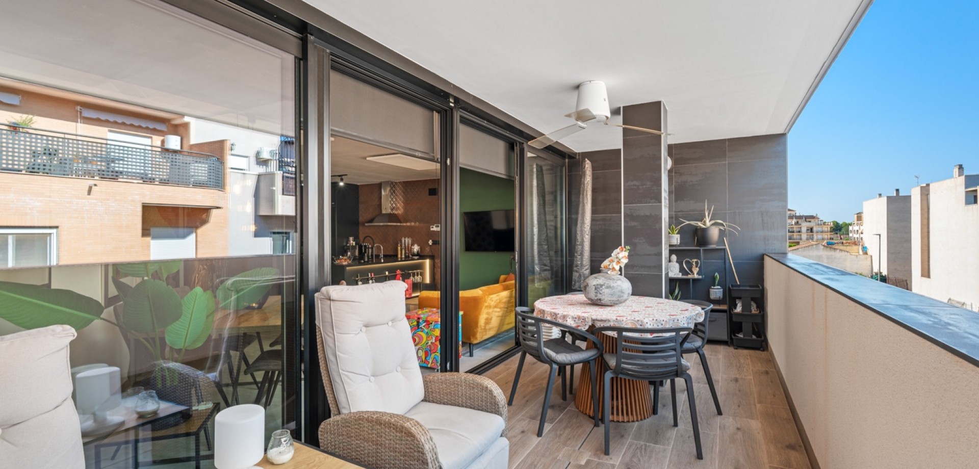 Apartment in Formentera de Segura - view 1