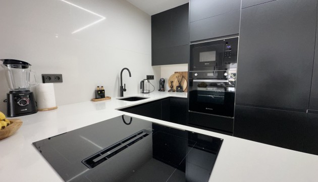 Resale - Apartment - Orihuela Costa - Punta Prima