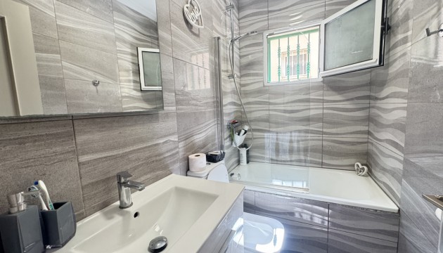 Resale - Detached Villa - Orihuela Costa - Villamartín