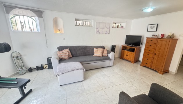 Resale - Detached Villa - Orihuela Costa - Villamartín