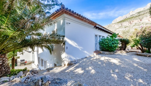 Reventa - Chalet Independiente - Altea