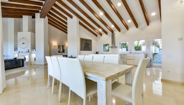 Reventa - Chalet Independiente - Altea