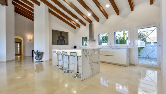 Reventa - Chalet Independiente - Altea