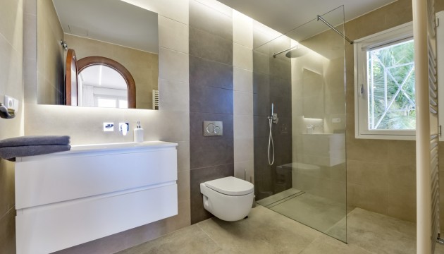 Reventa - Chalet Independiente - Altea