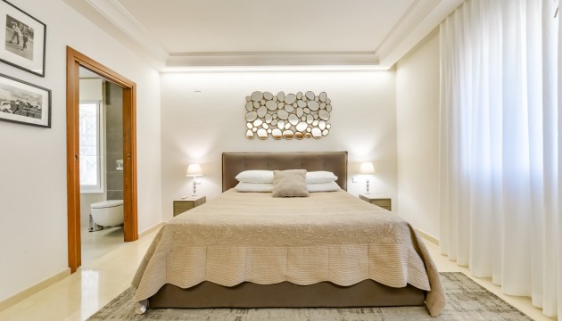 Reventa - Chalet Independiente - Altea