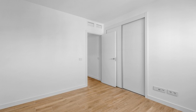 Resale - Apartment - Orihuela Costa - Punta Prima