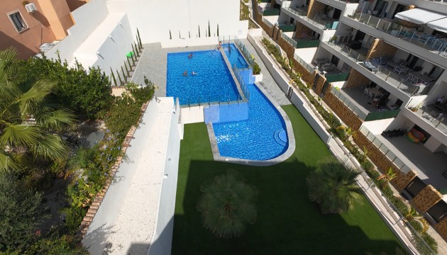Resale - Apartment - Orihuela Costa - Villamartín