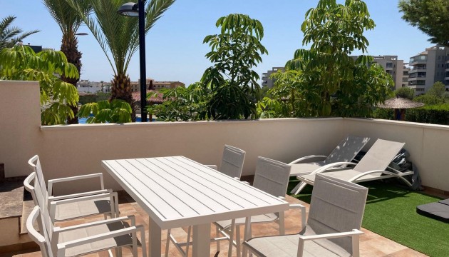 Resale - Apartment - Orihuela Costa - Los Dolses