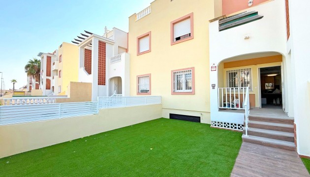 Resale - Apartment - Orihuela Costa - La Zenia