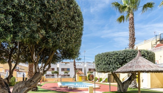 Resale - Apartment - Orihuela Costa - La Zenia
