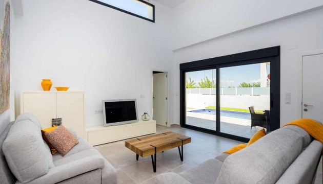 Neue Gebäude - Detached Villa - Daya Nueva