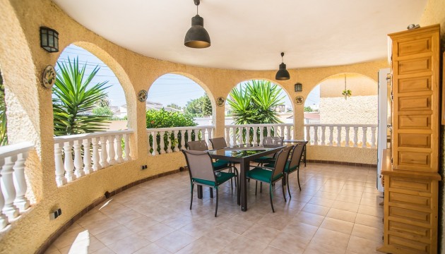 Resale - Detached Villa - Torrevieja - La Siesta