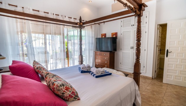 Resale - Detached Villa - Torrevieja - La Siesta