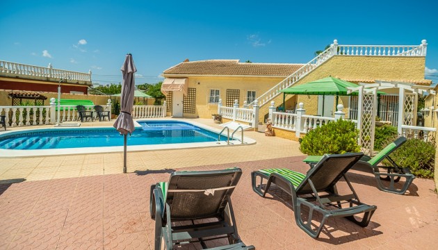 Resale - Detached Villa - Torrevieja - La Siesta
