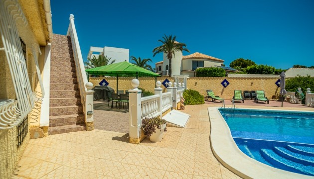 Resale - Detached Villa - Torrevieja - La Siesta