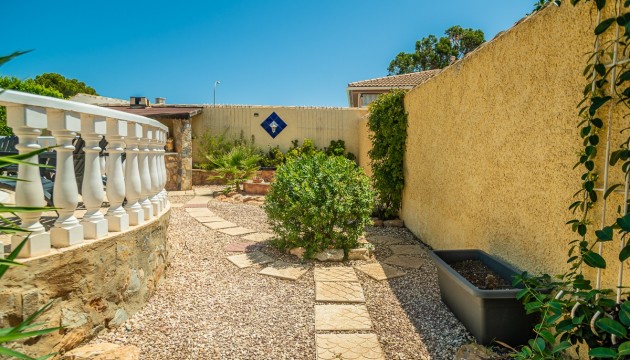Resale - Detached Villa - Torrevieja - La Siesta